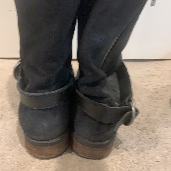 Women’s Black Suede Ugg Boots - Picture 3 of 7